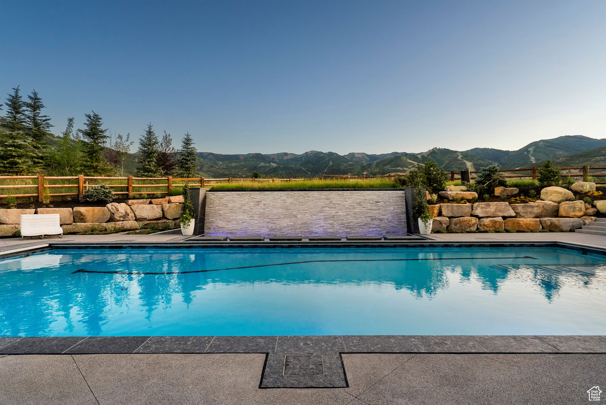 main property photo 87