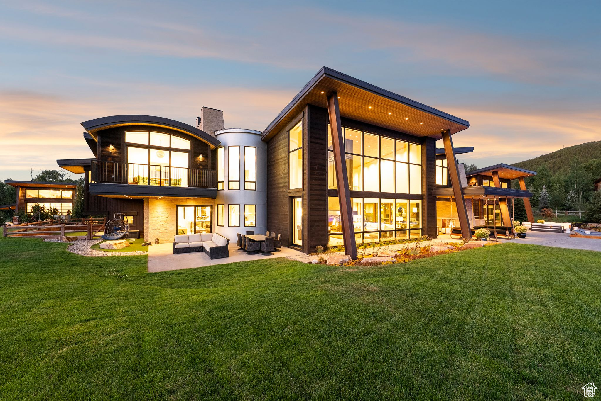 main property photo 99