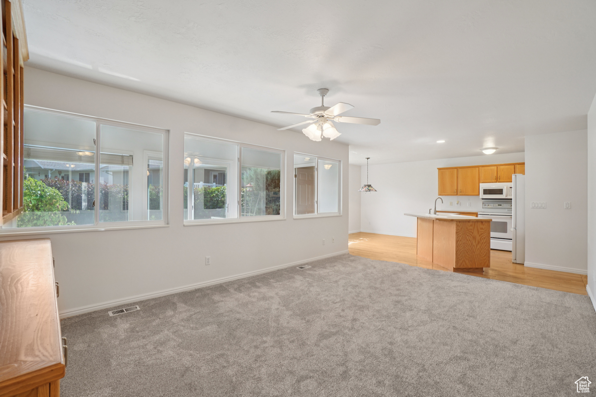property viewer photo 5