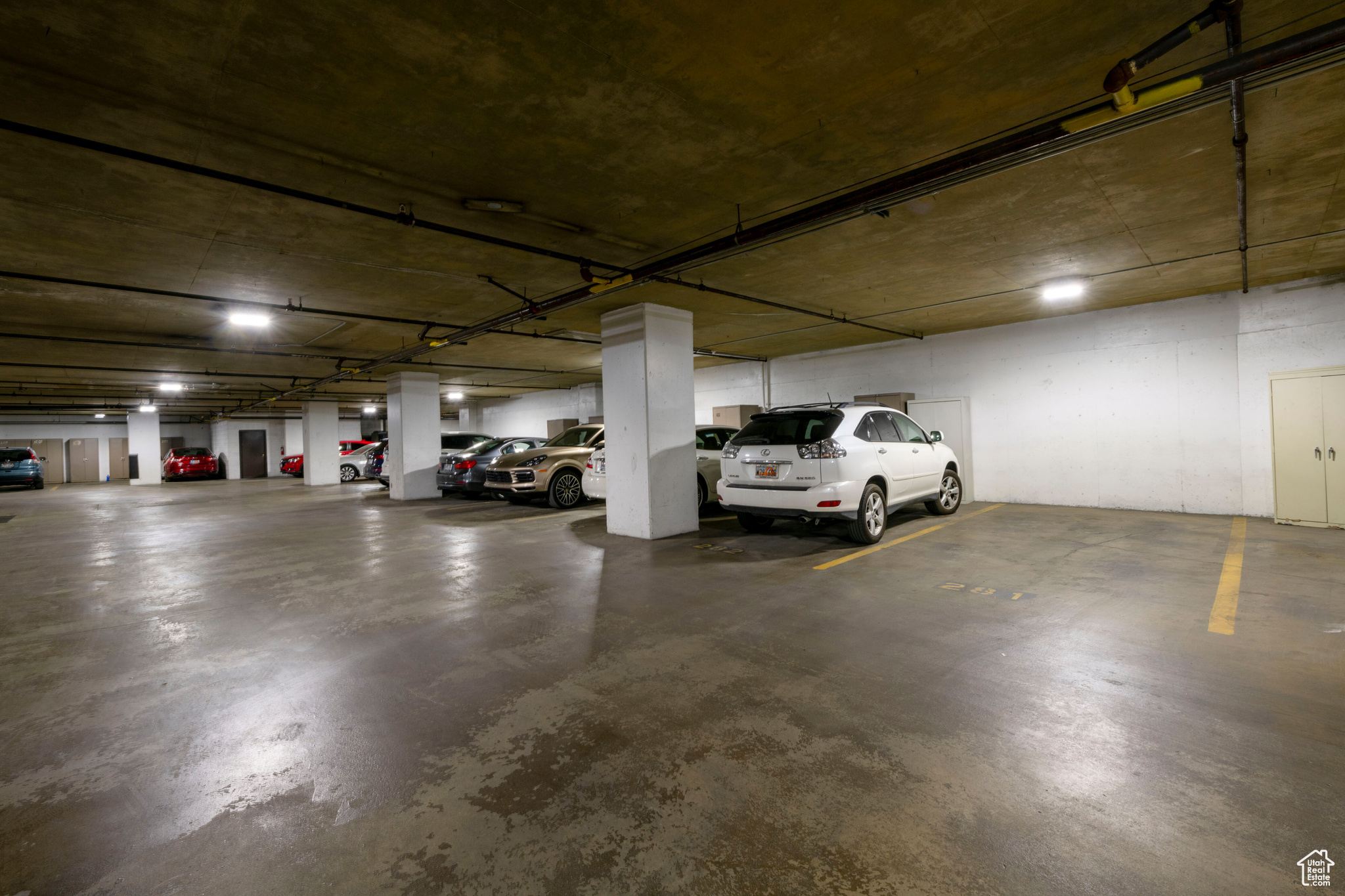 main property photo 35