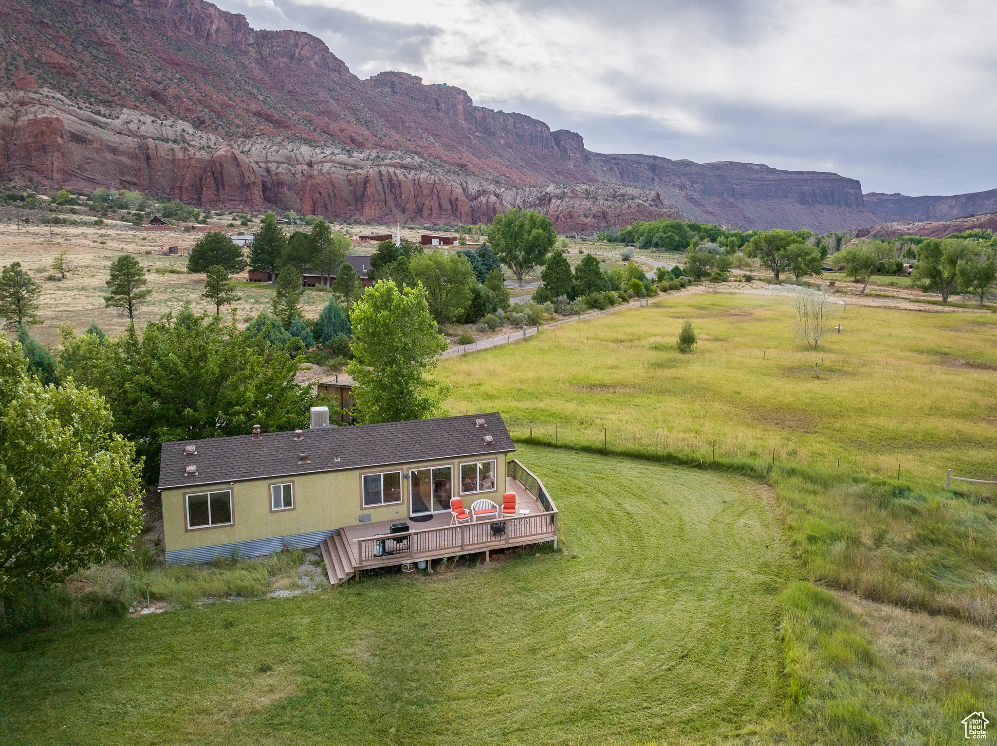 main property photo 45
