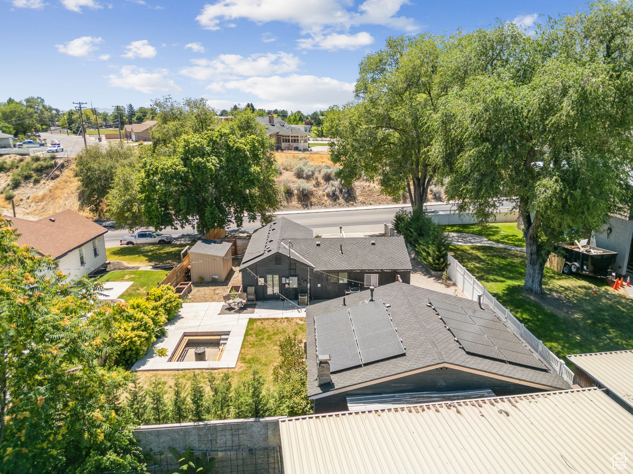main property photo 45