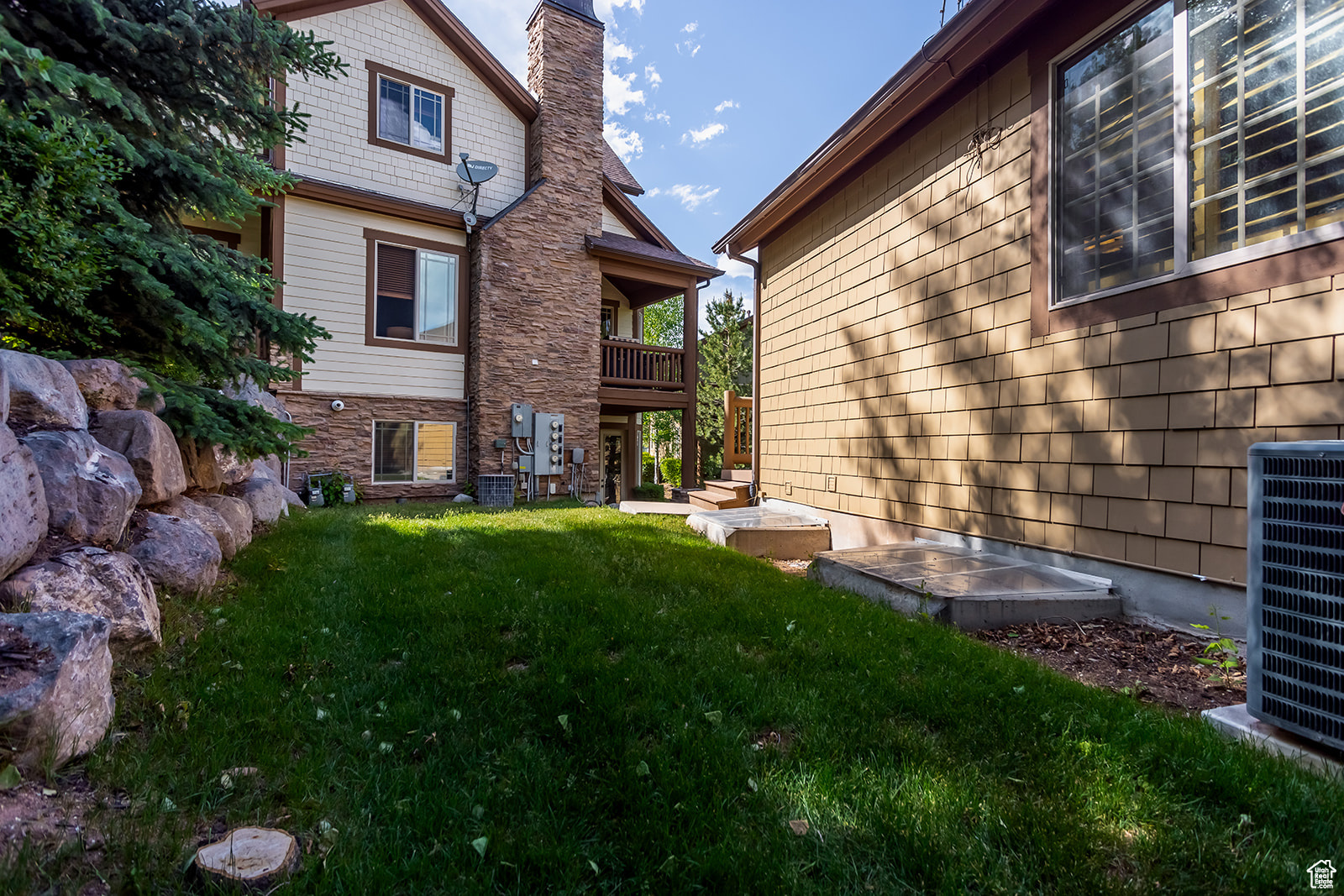 main property photo 45