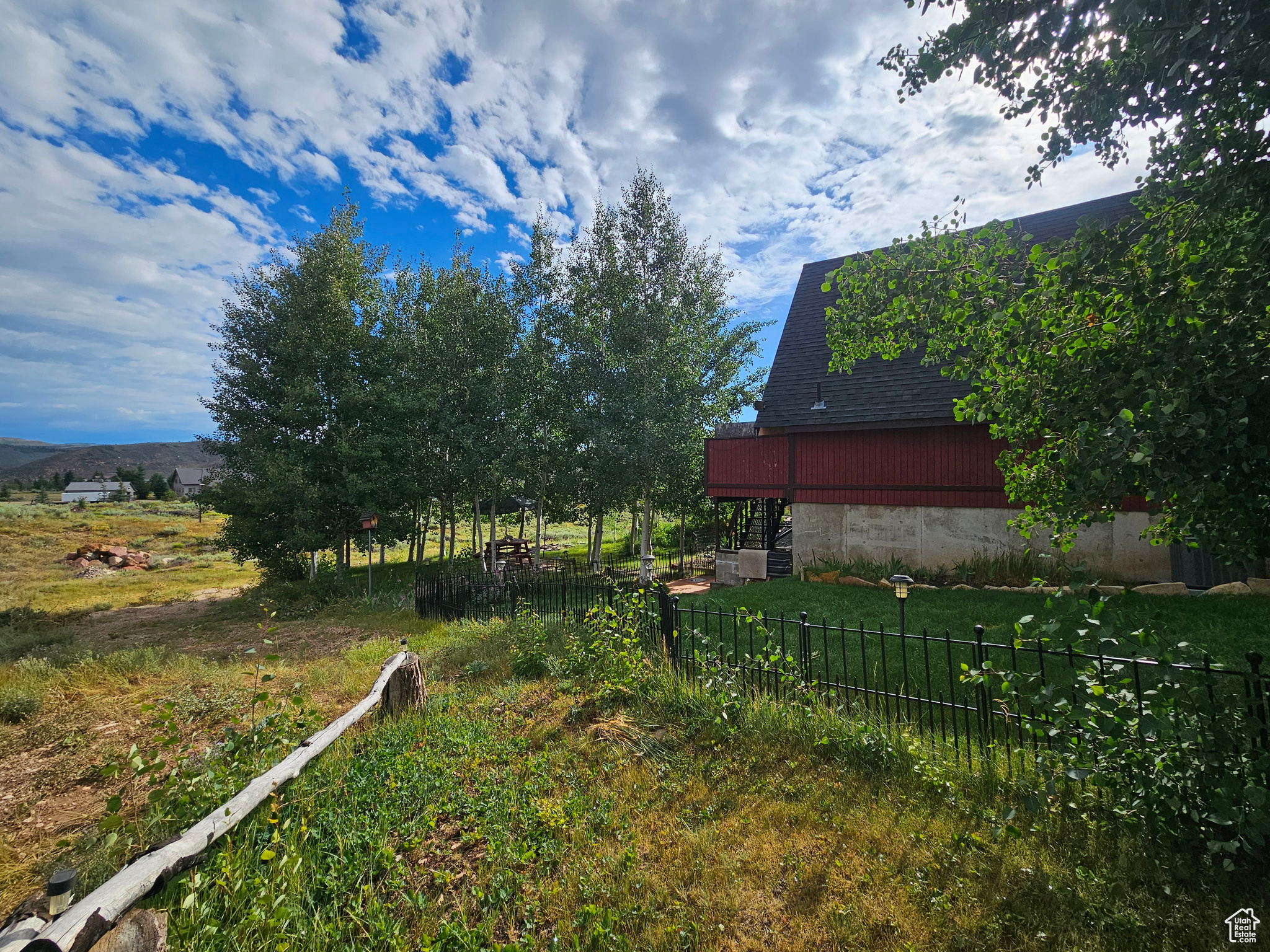 main property photo 41