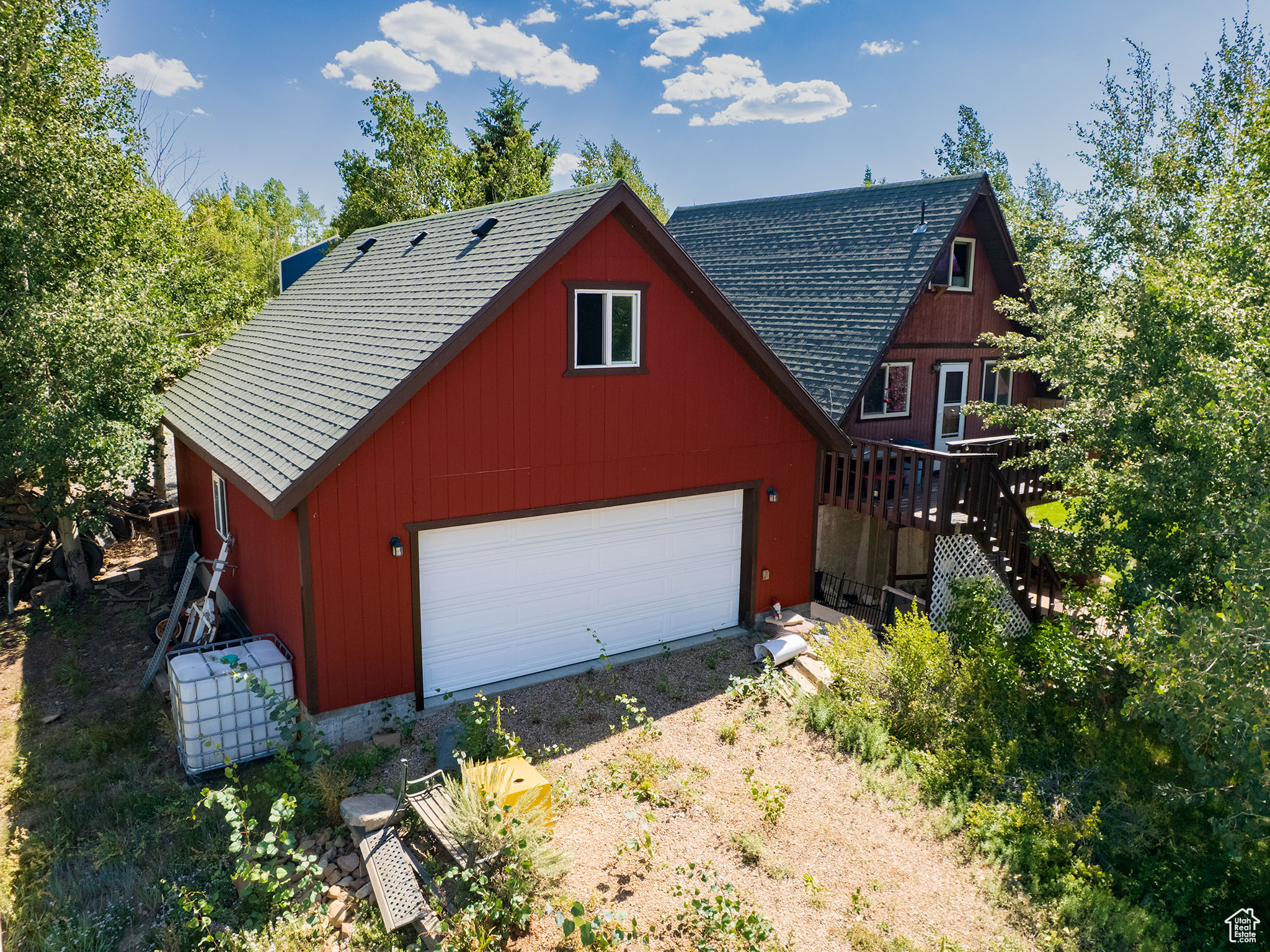 main property photo 78