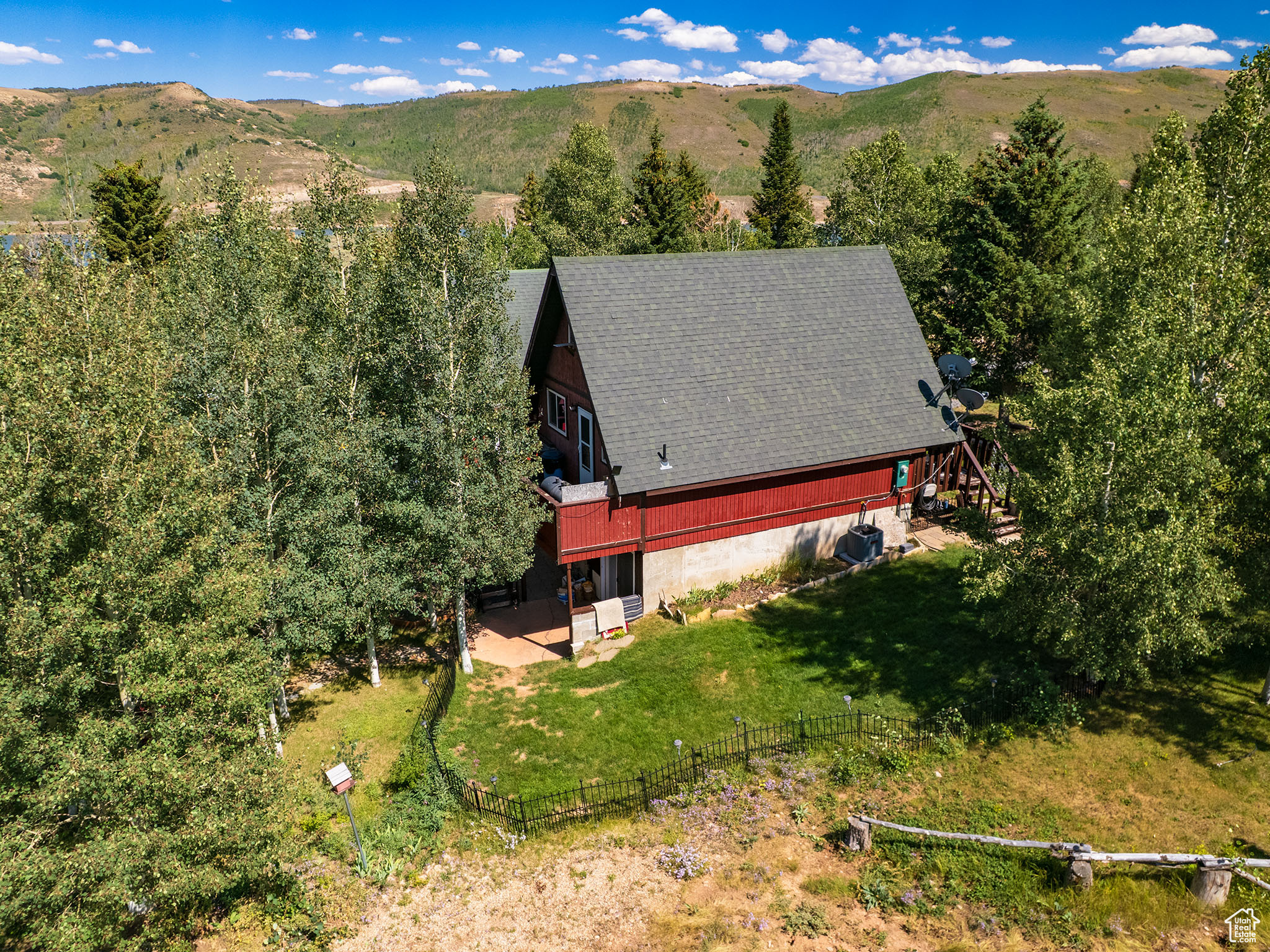main property photo 79