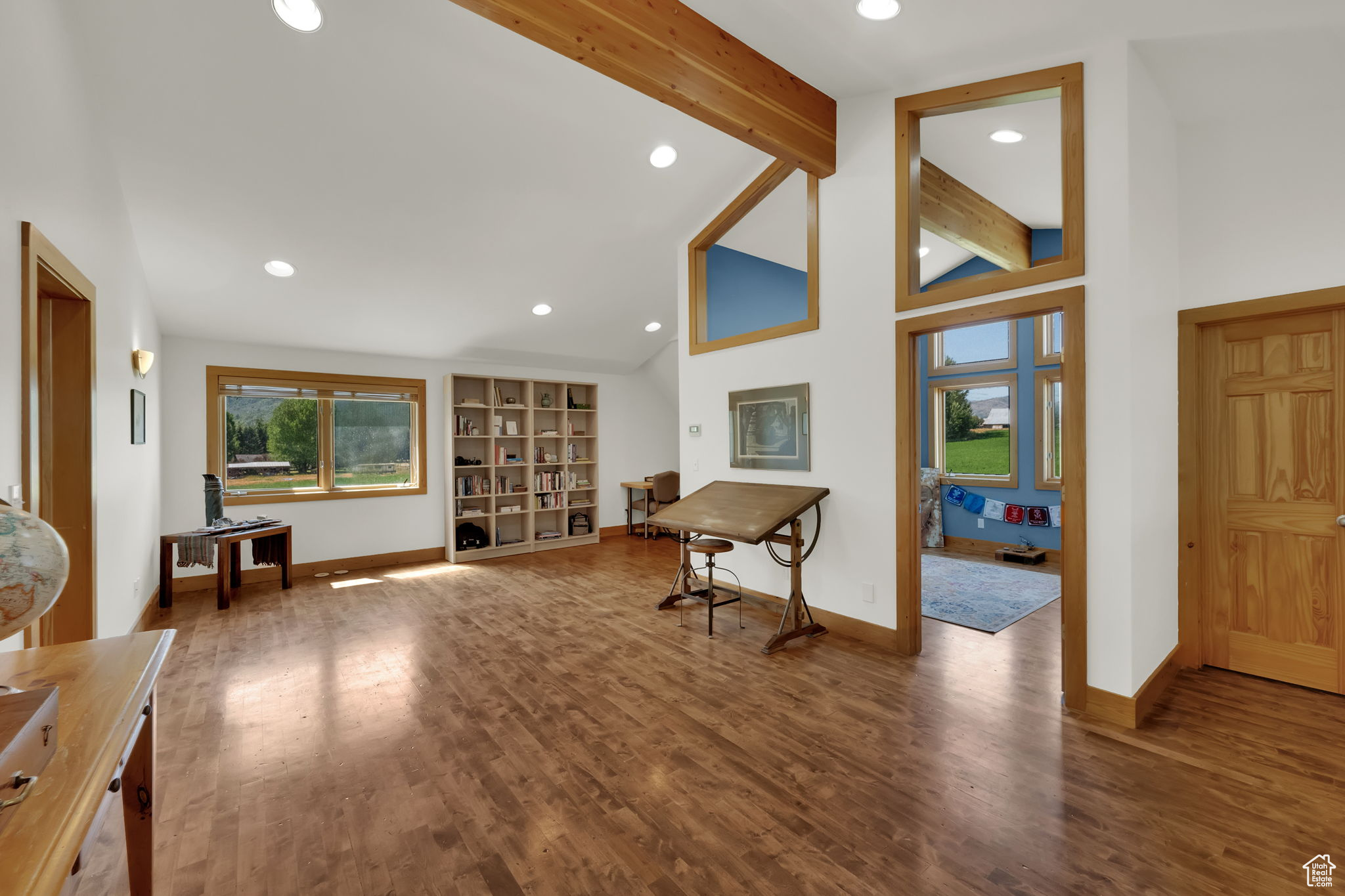 main property photo 20