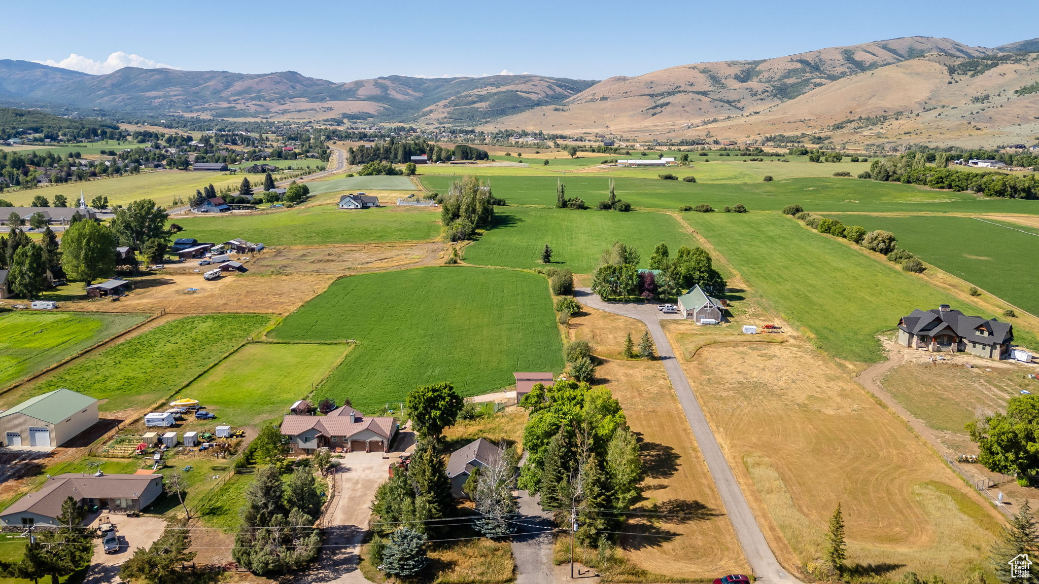 main property photo 4