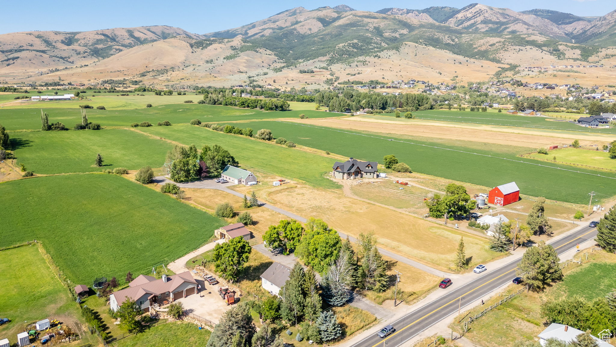 main property photo 50