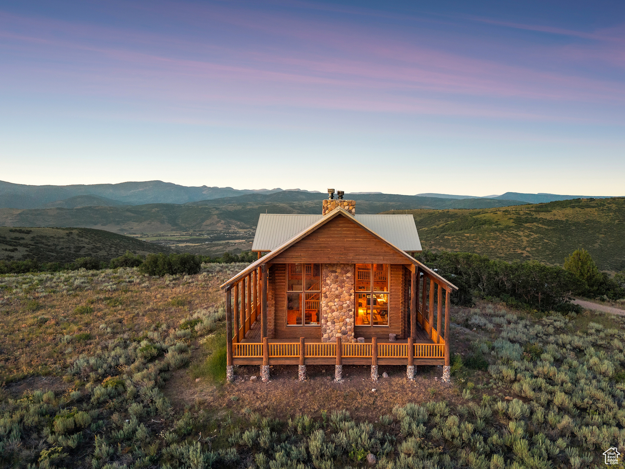 main property photo 8