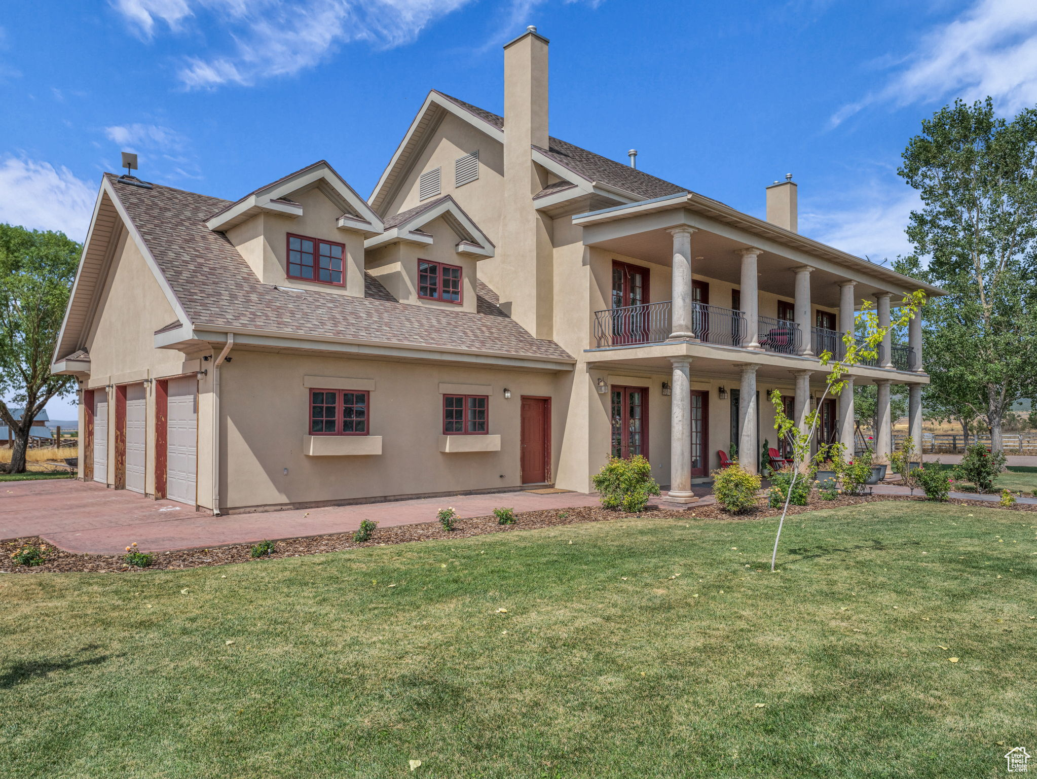 main property photo 3