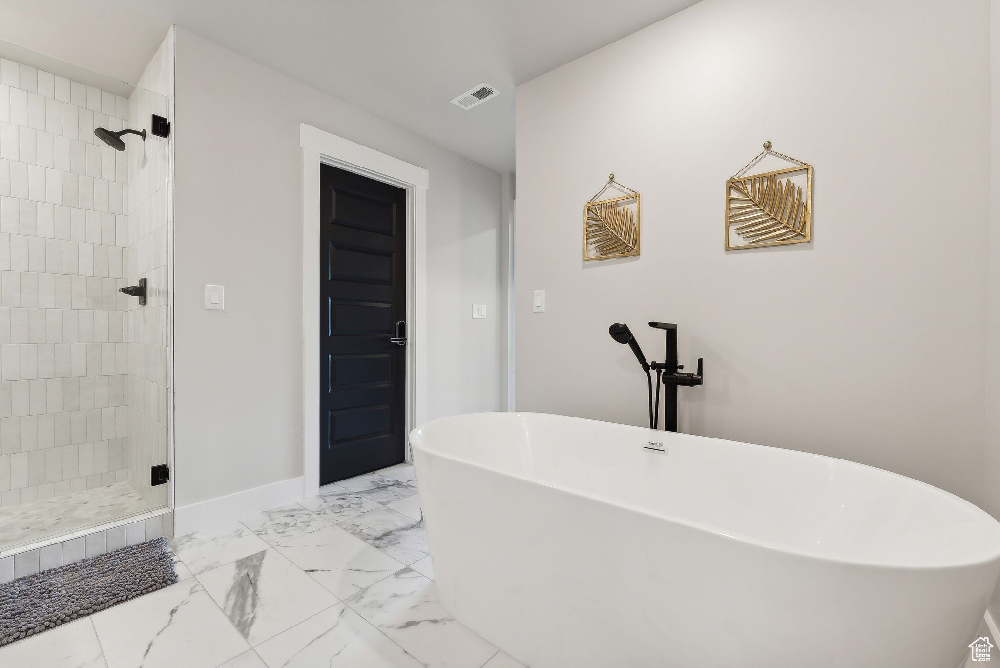 property viewer photo 19
