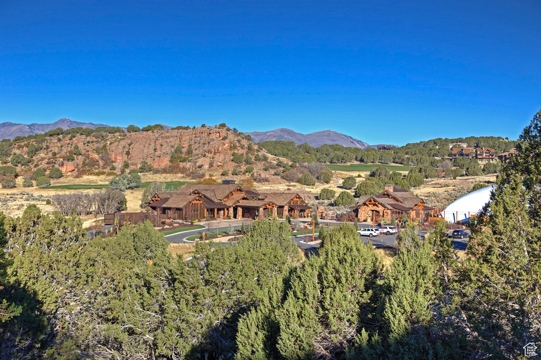 main property photo 19