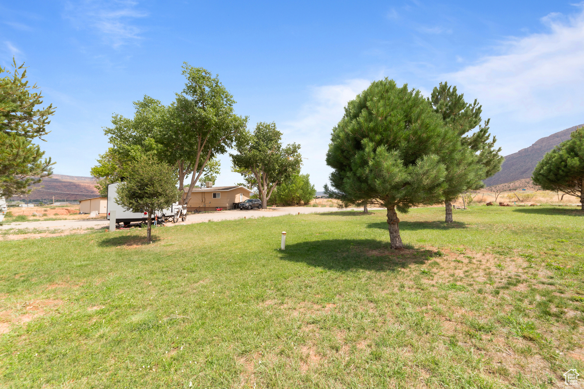 main property photo 18