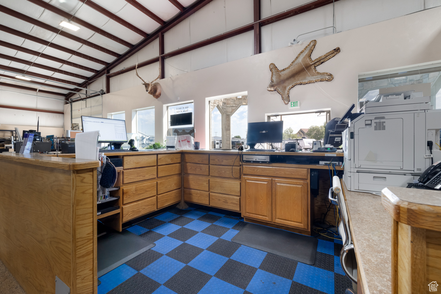 main property photo 32