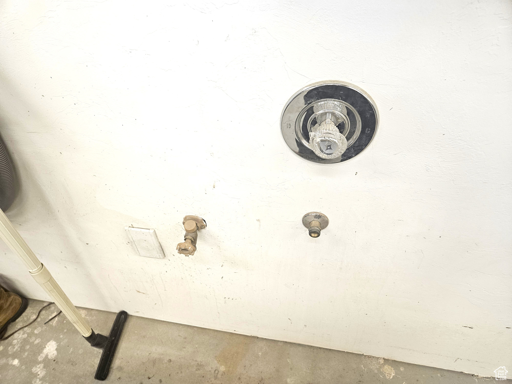 main property photo 79