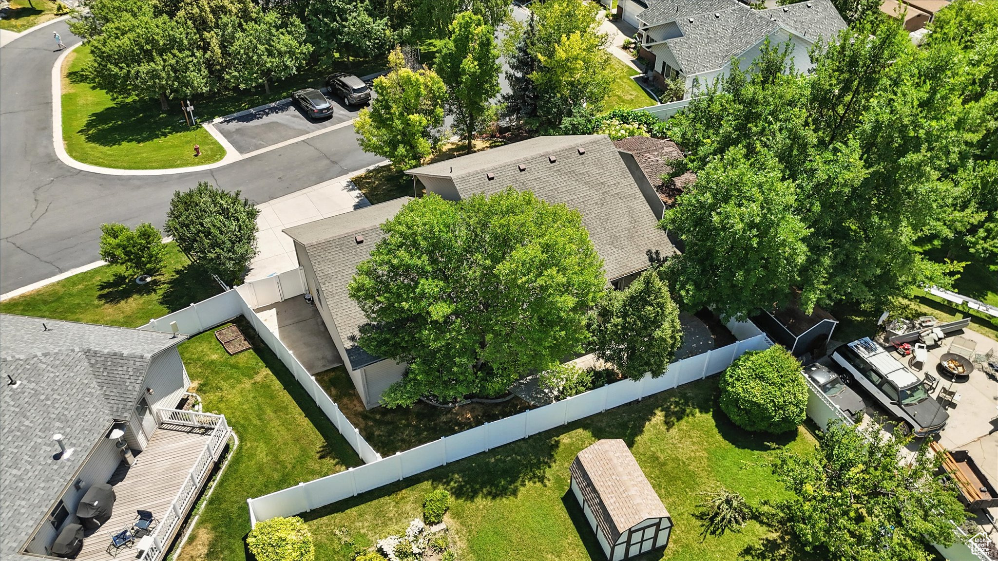 main property photo 42