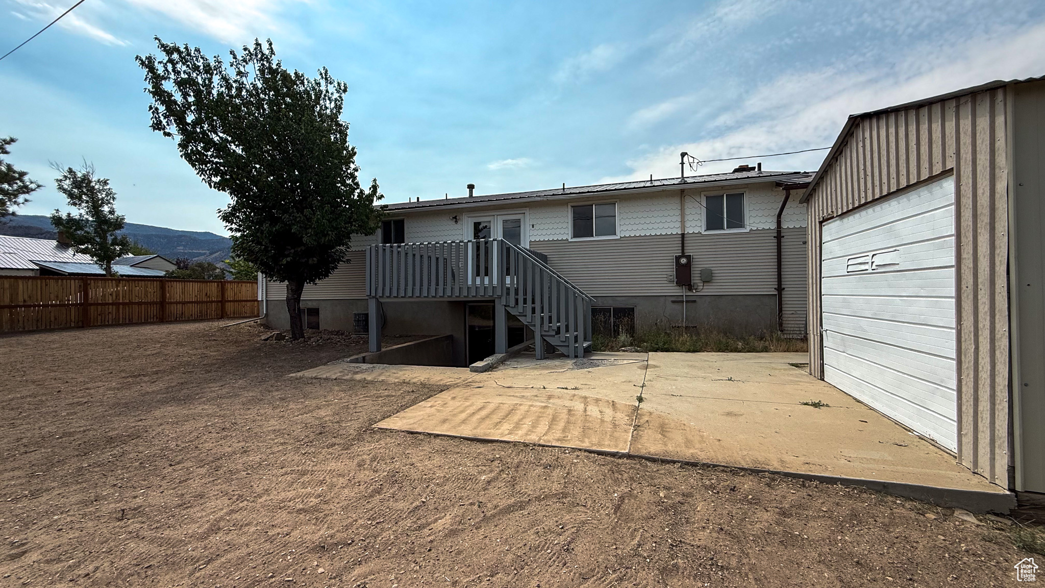 main property photo 16