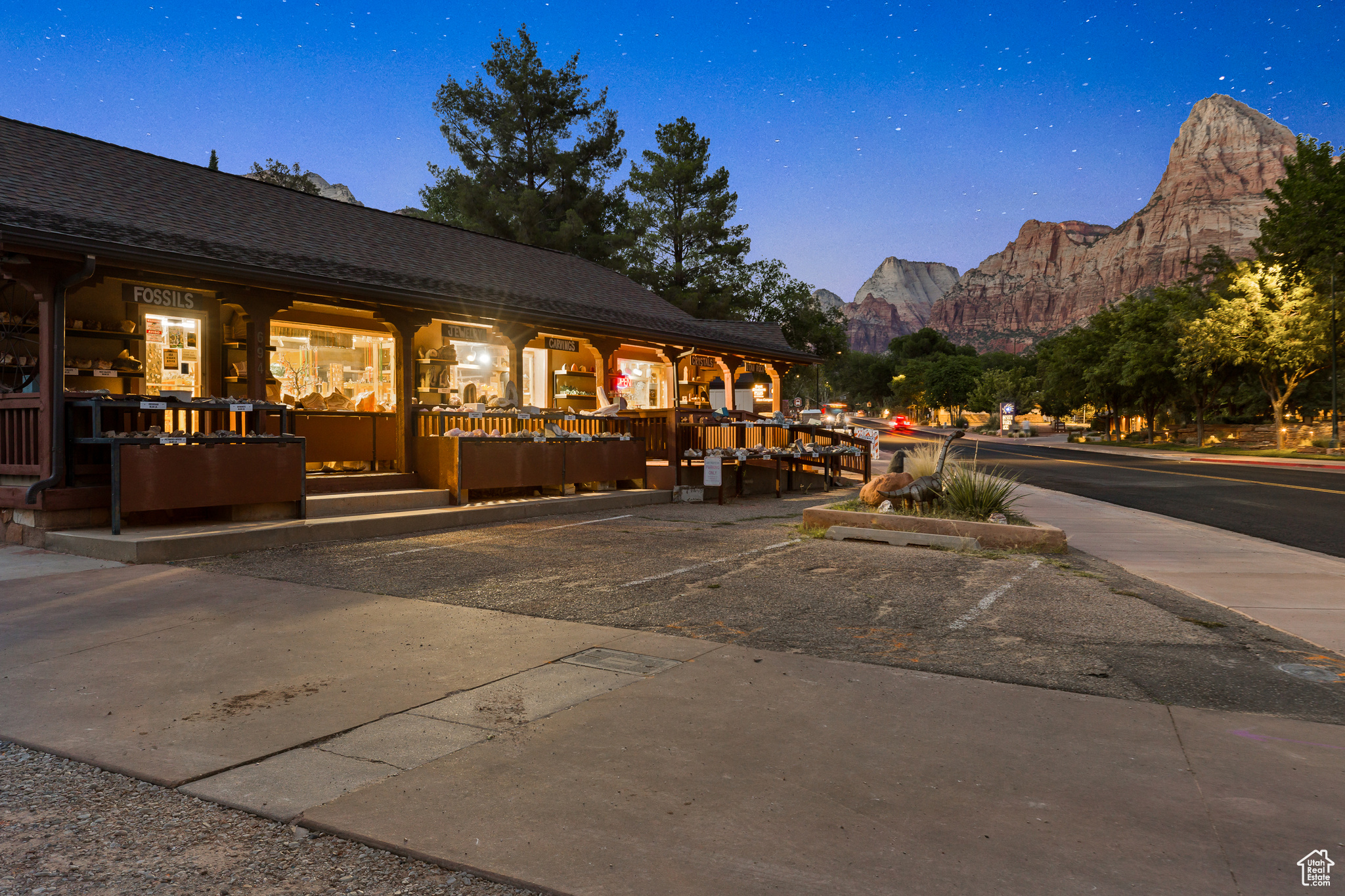 main property photo 1