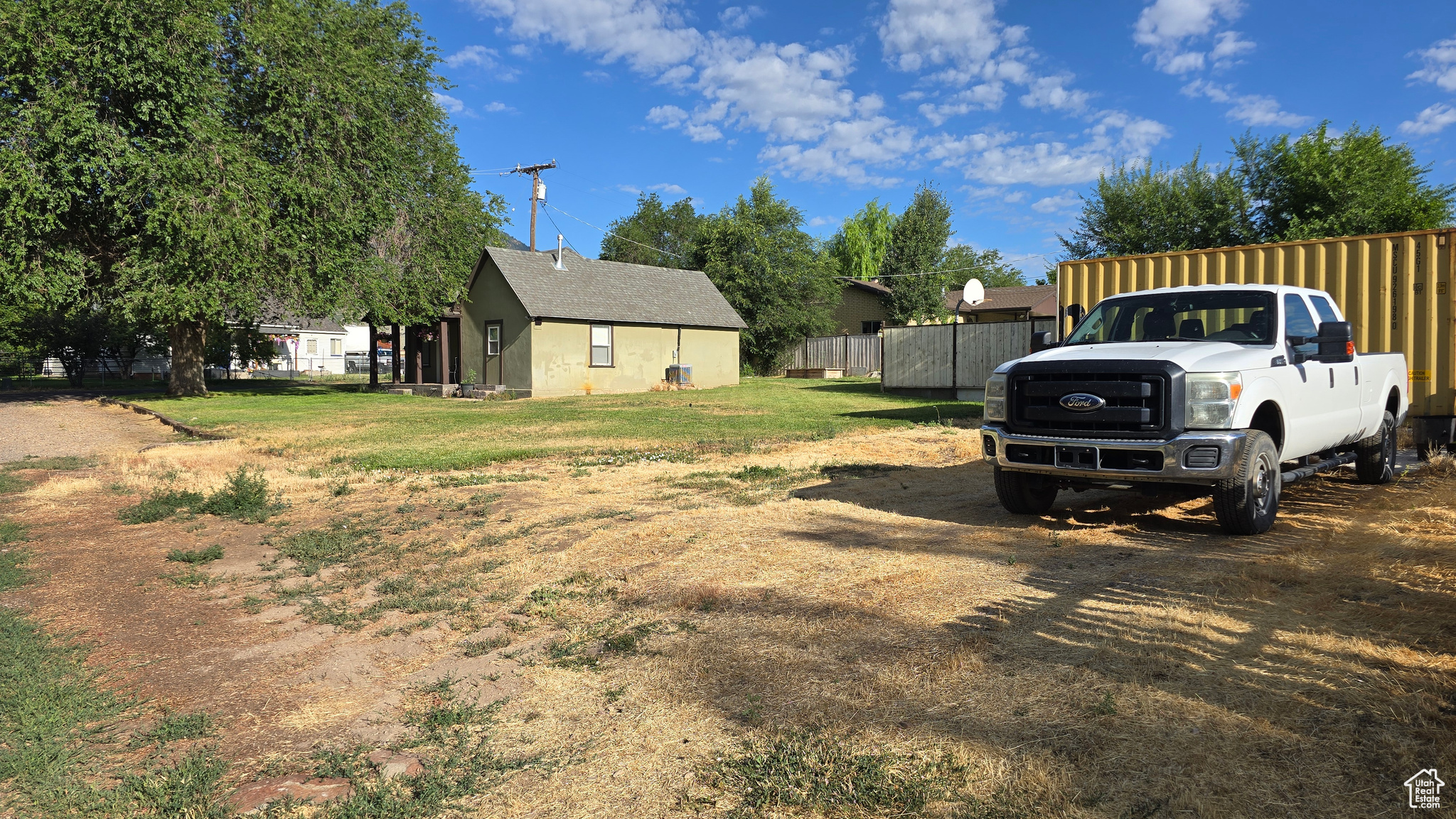 main property photo 19
