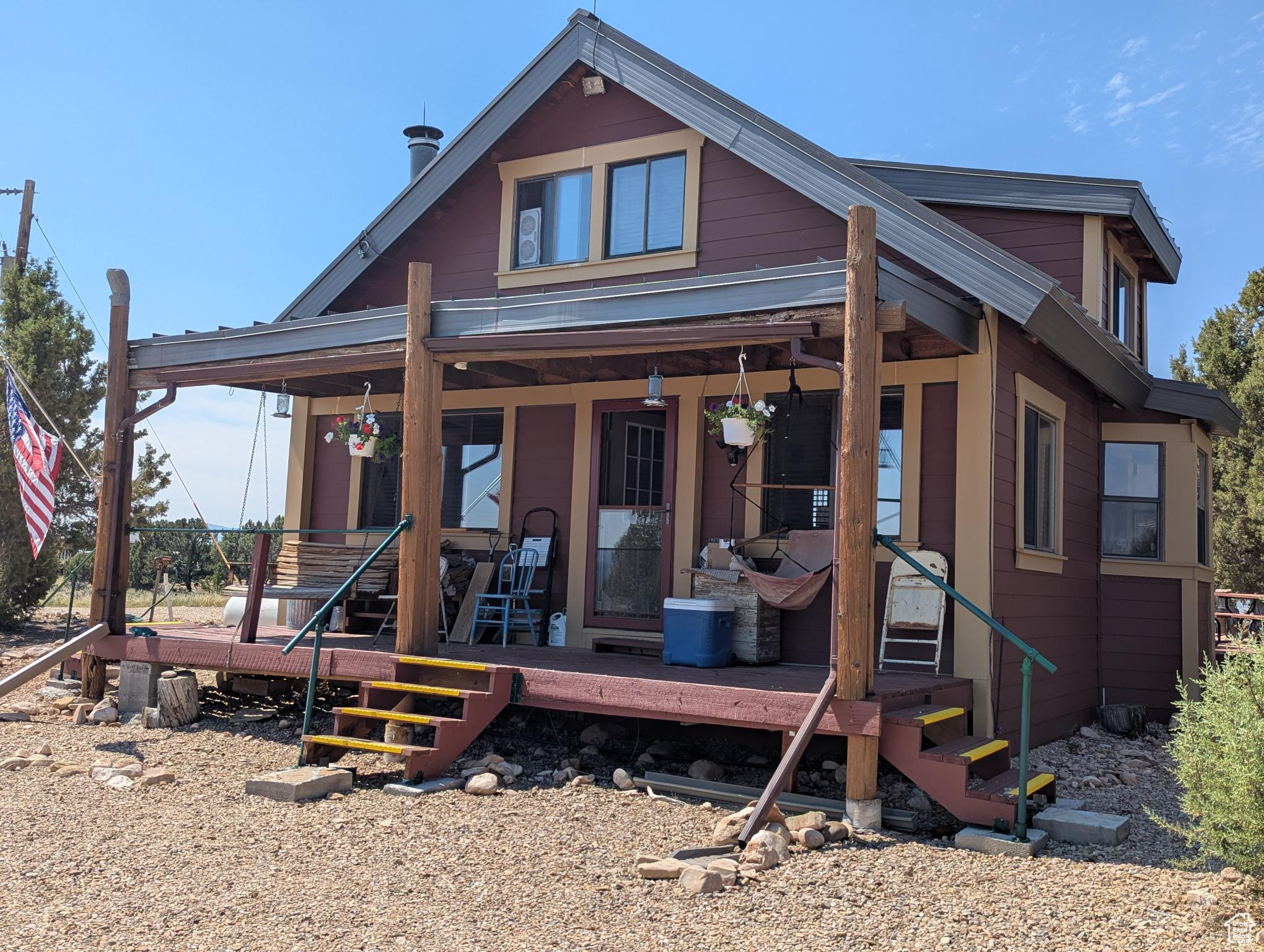 main property photo 30
