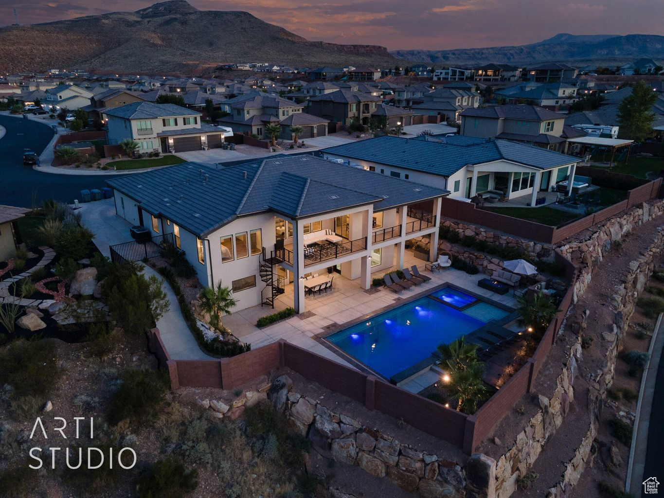 main property photo 26