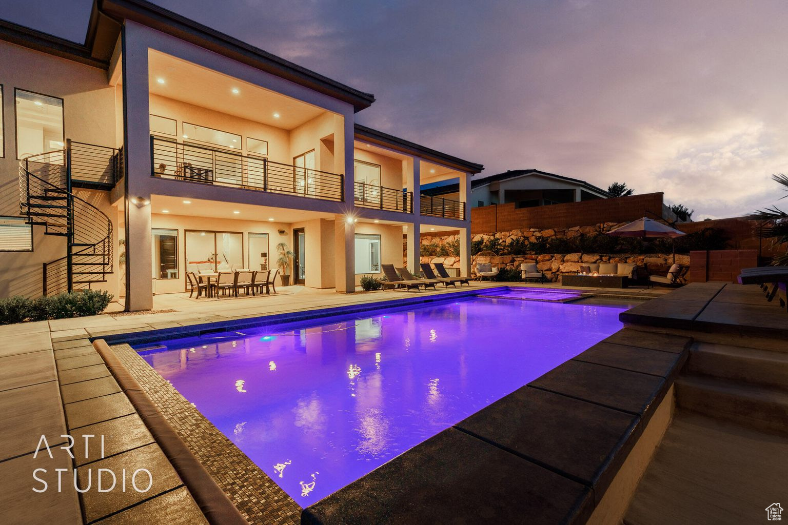 main property photo 32