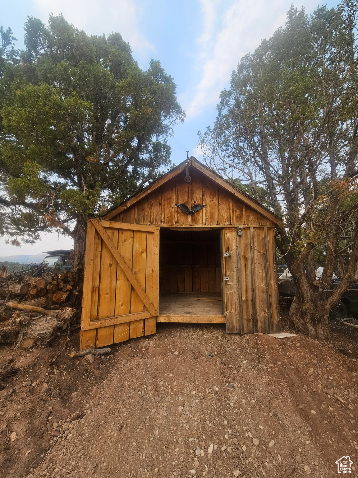 main property photo 9