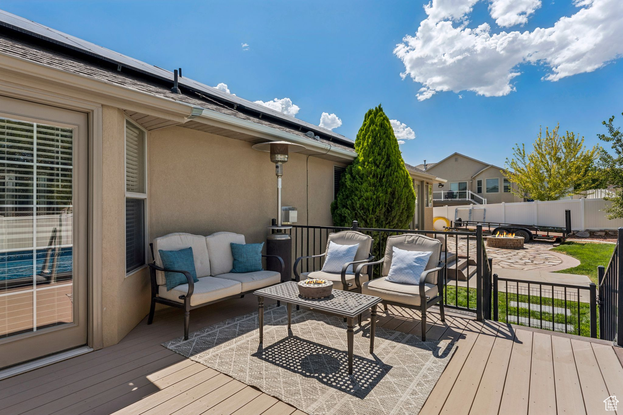 property viewer photo 18