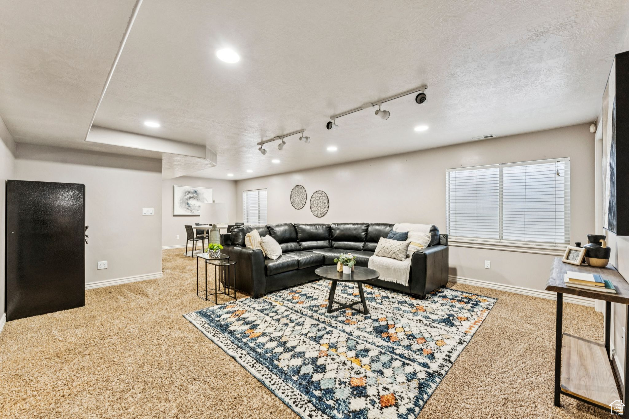 property viewer photo 30