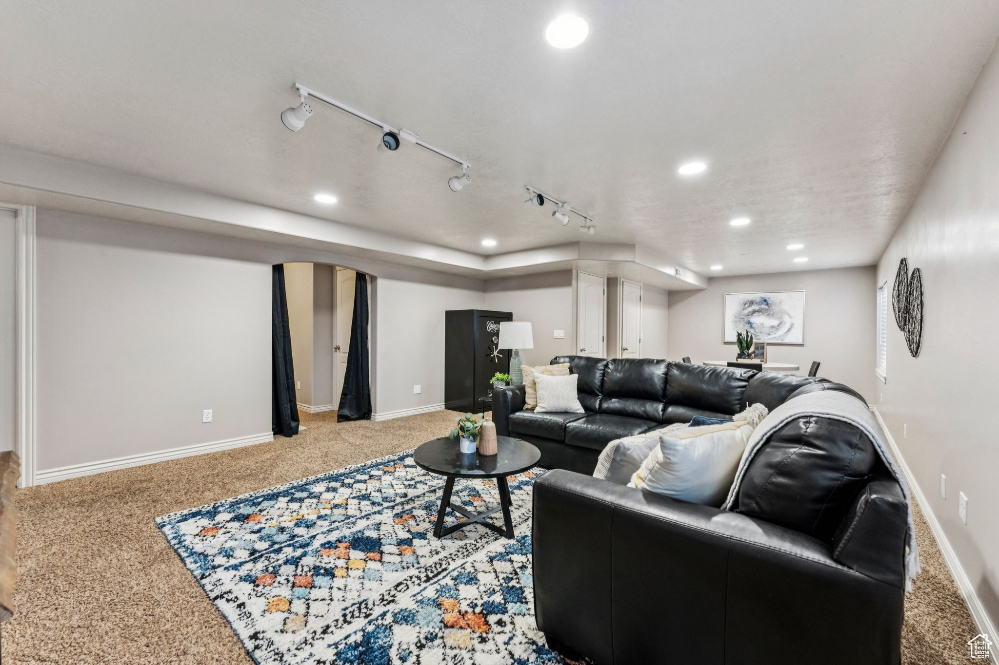 property viewer photo 31