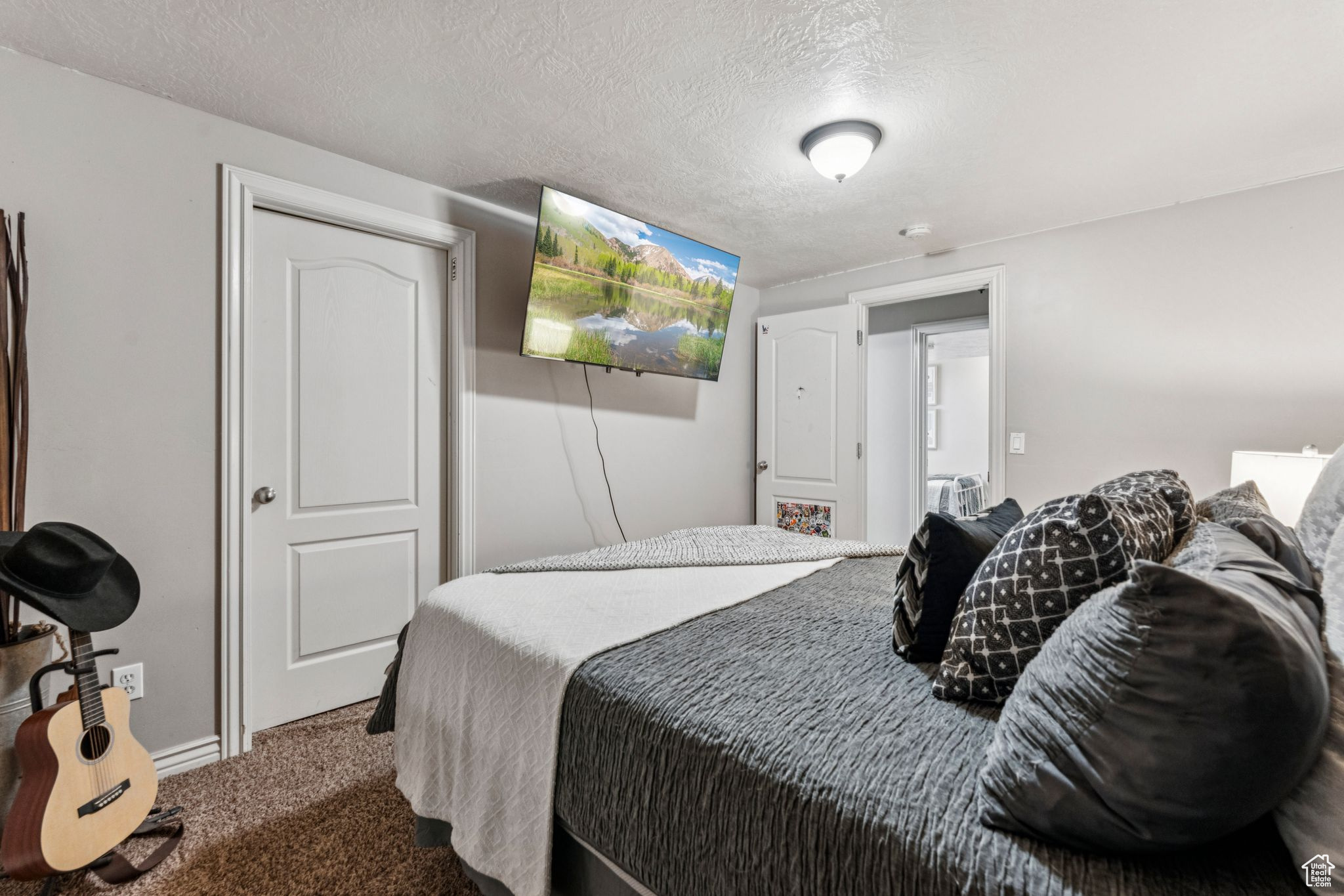 property viewer photo 35