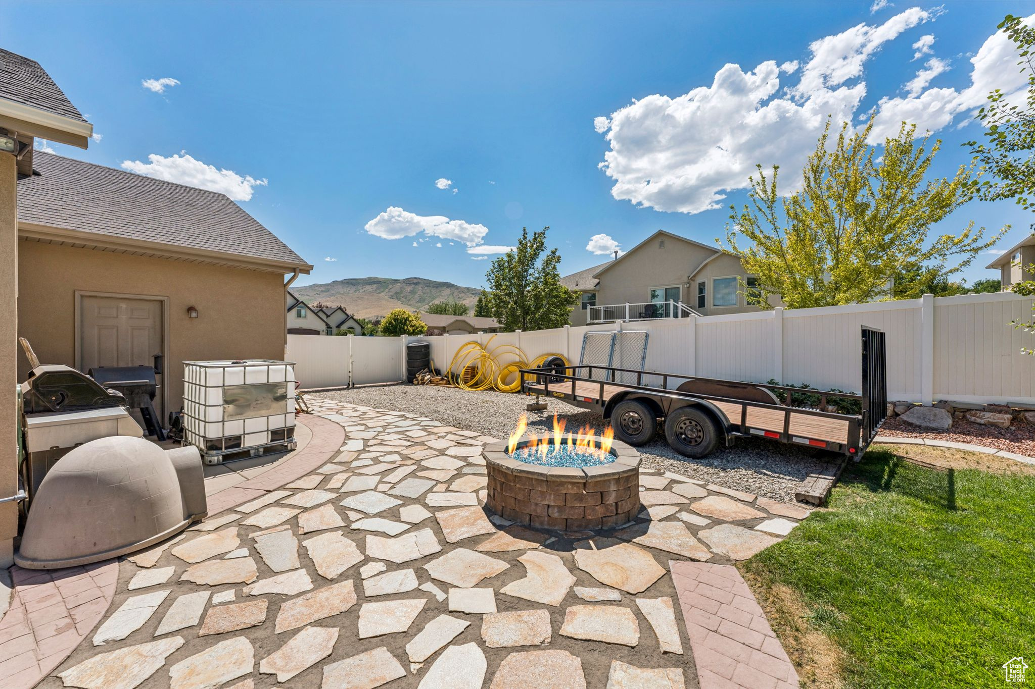 property viewer photo 38