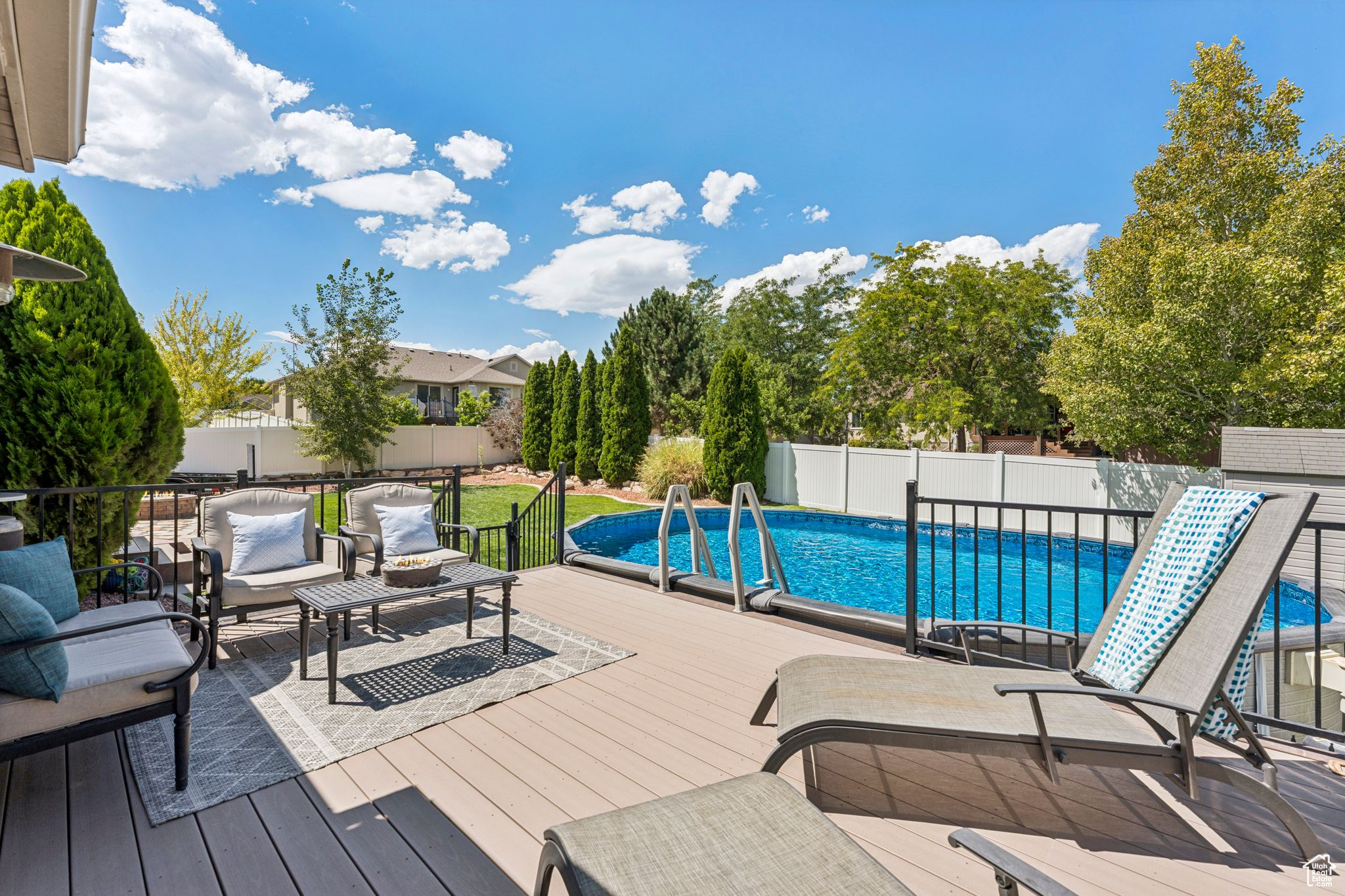 property viewer photo 41