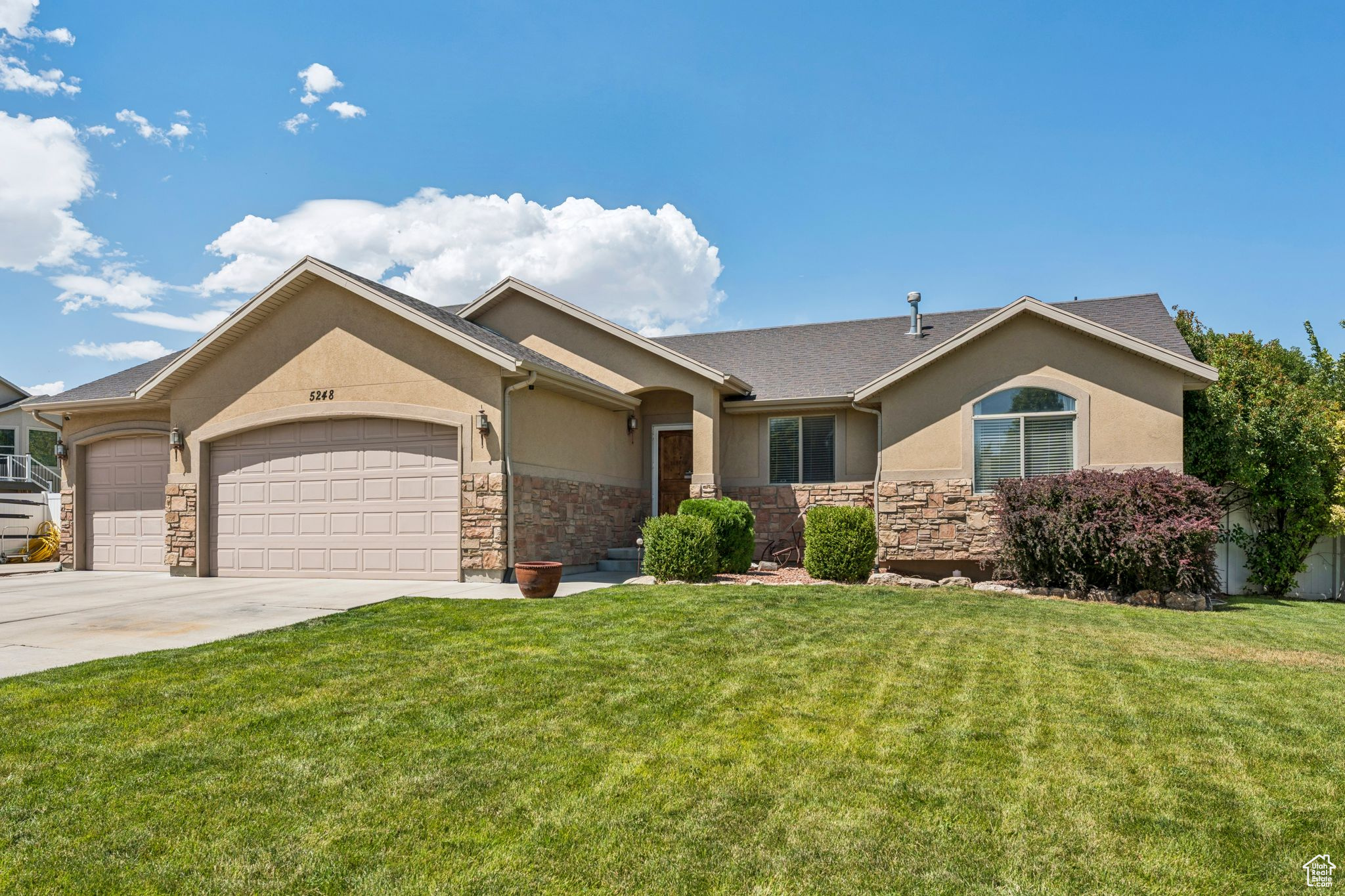property viewer photo 46