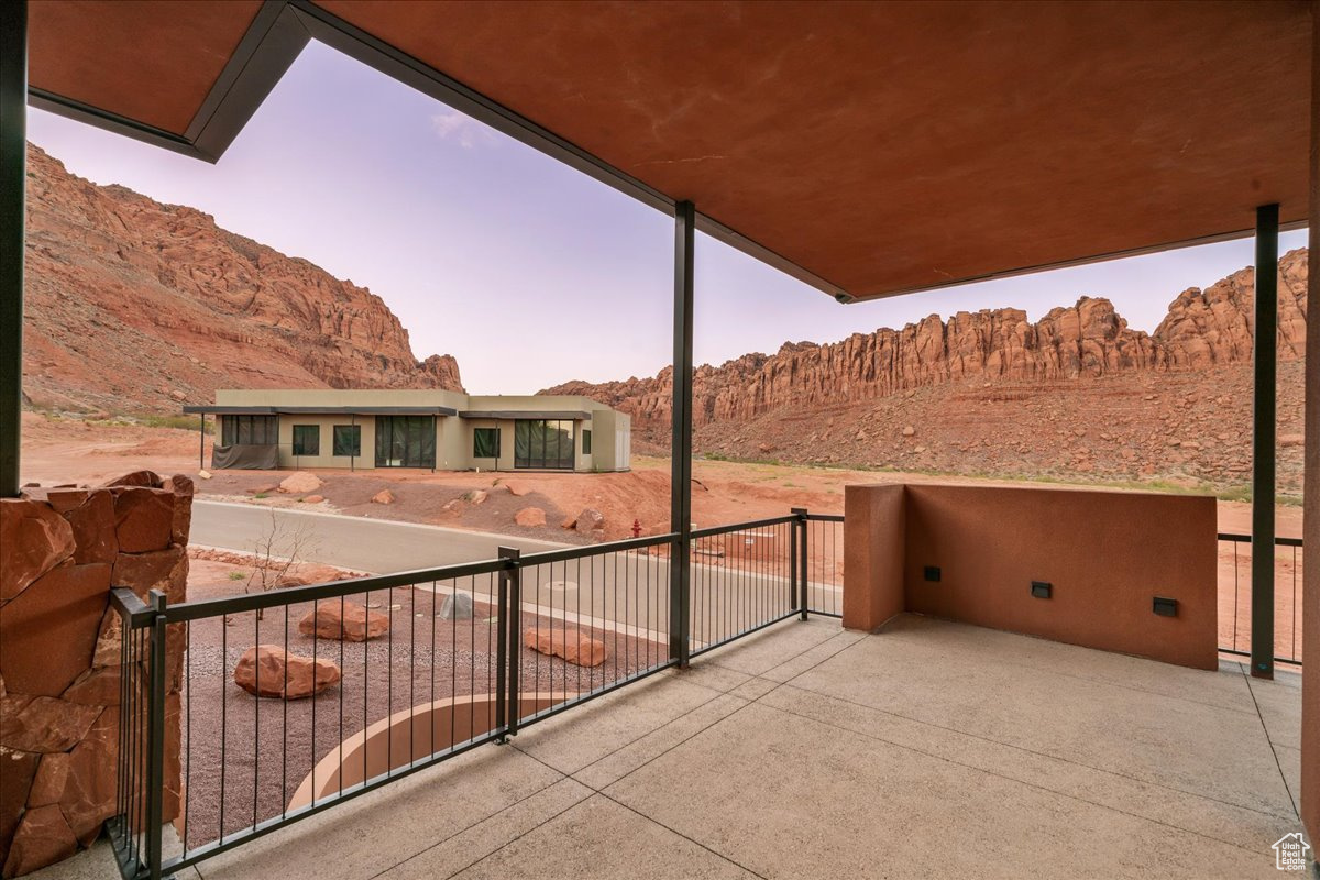 main property photo 28