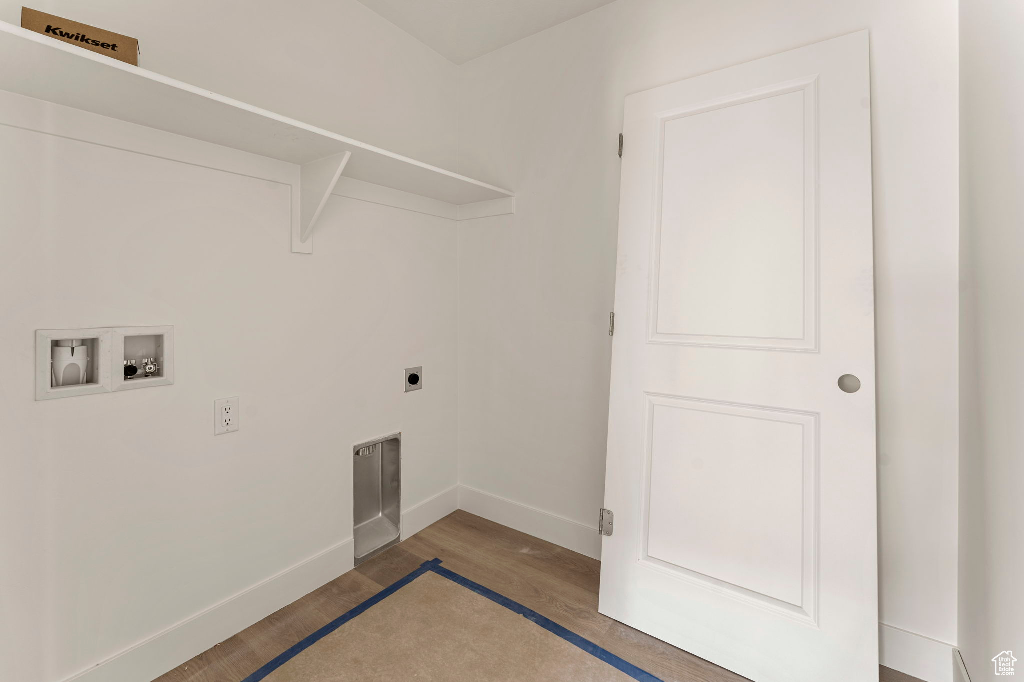 main property photo 8