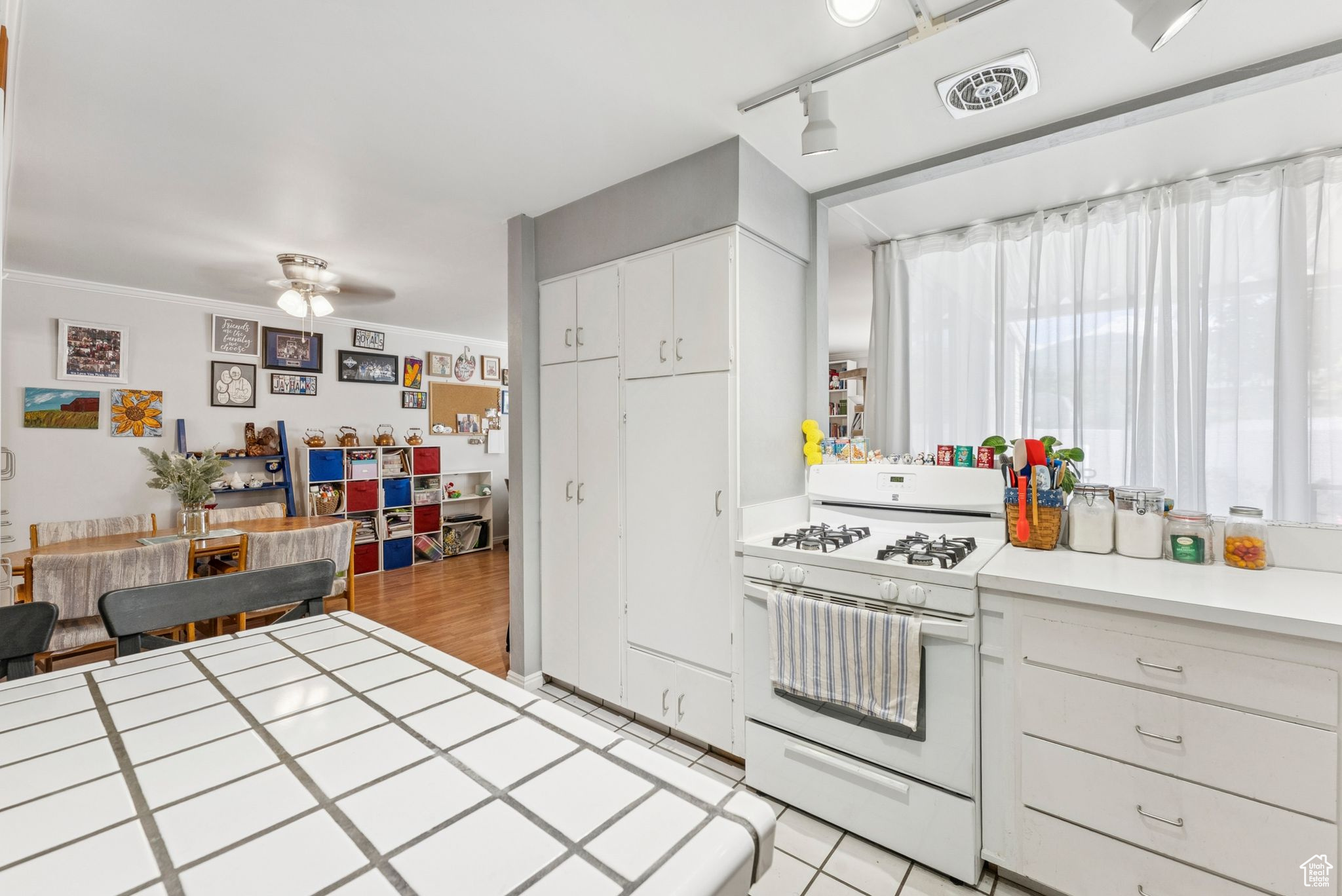 property viewer photo 12