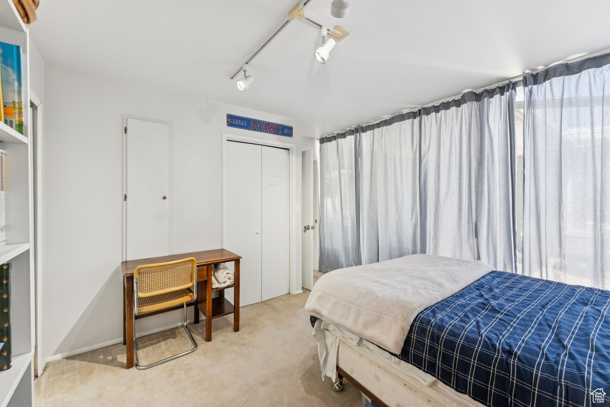 property viewer photo 23