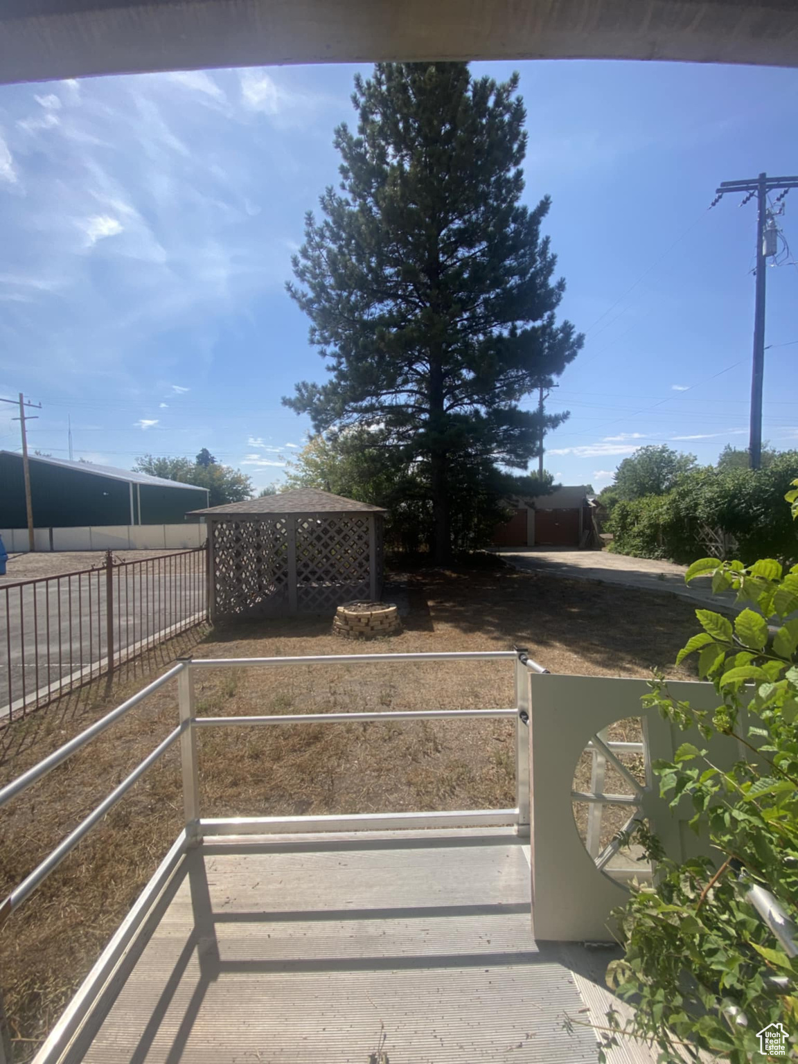 main property photo 25