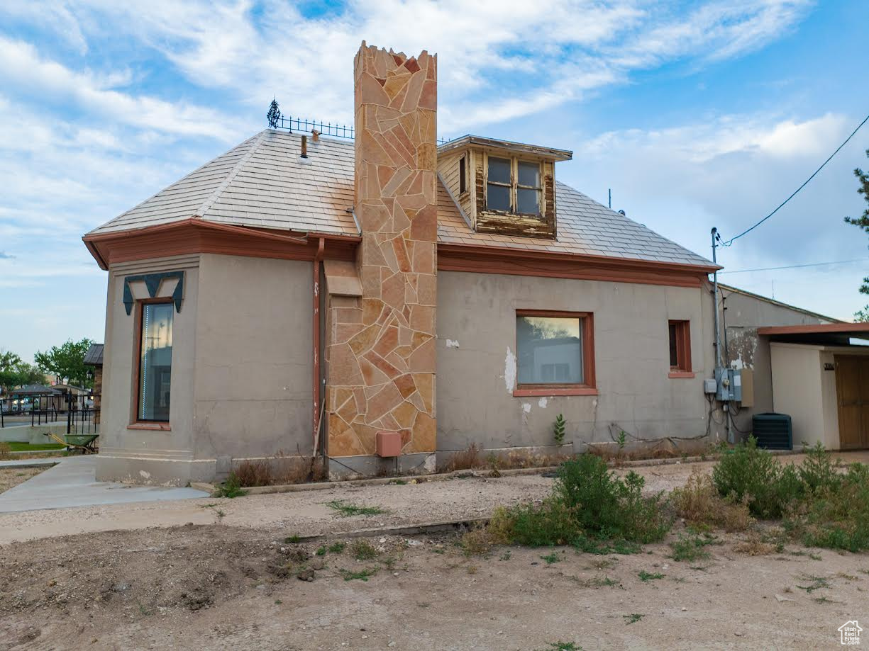 main property photo 32