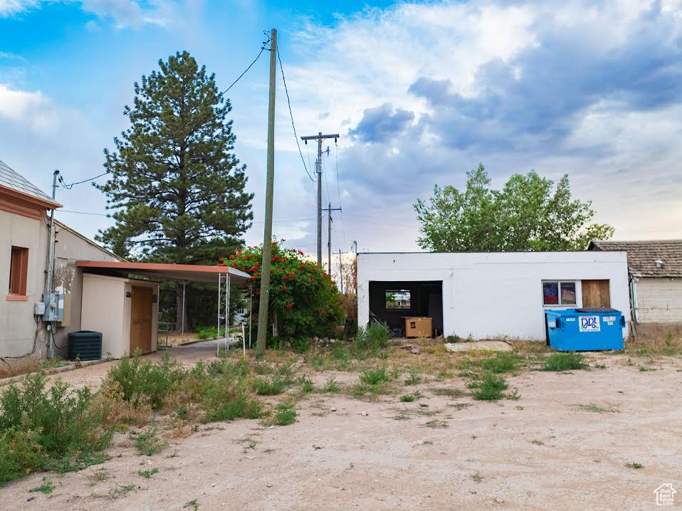 main property photo 36