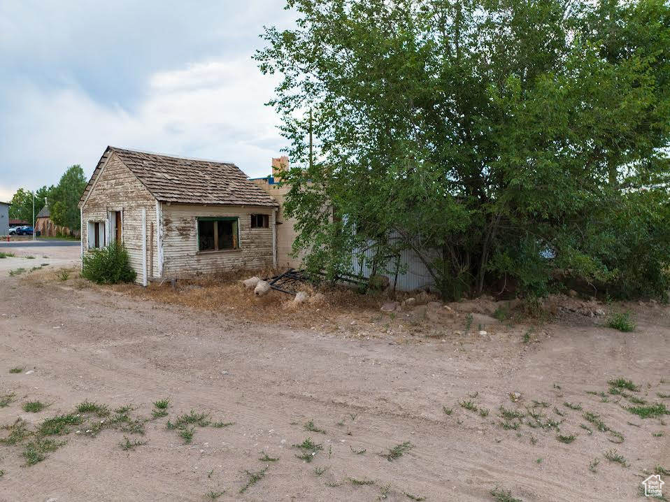 main property photo 48