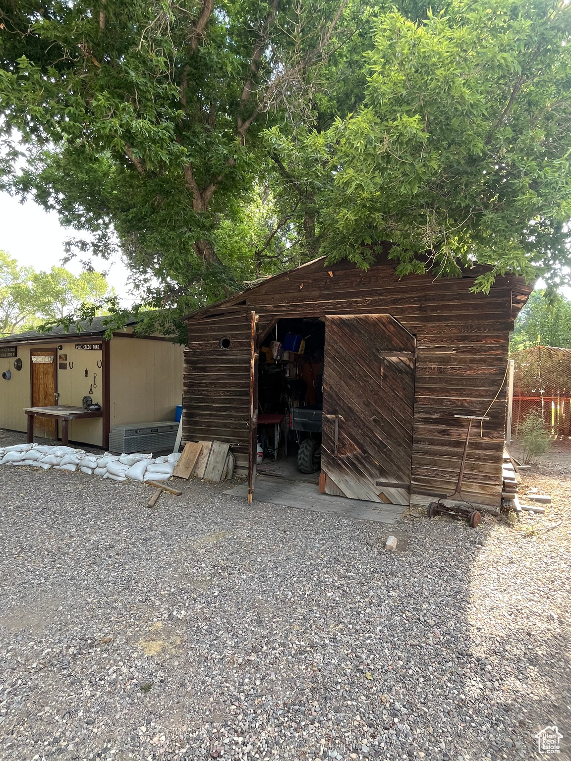 main property photo 18