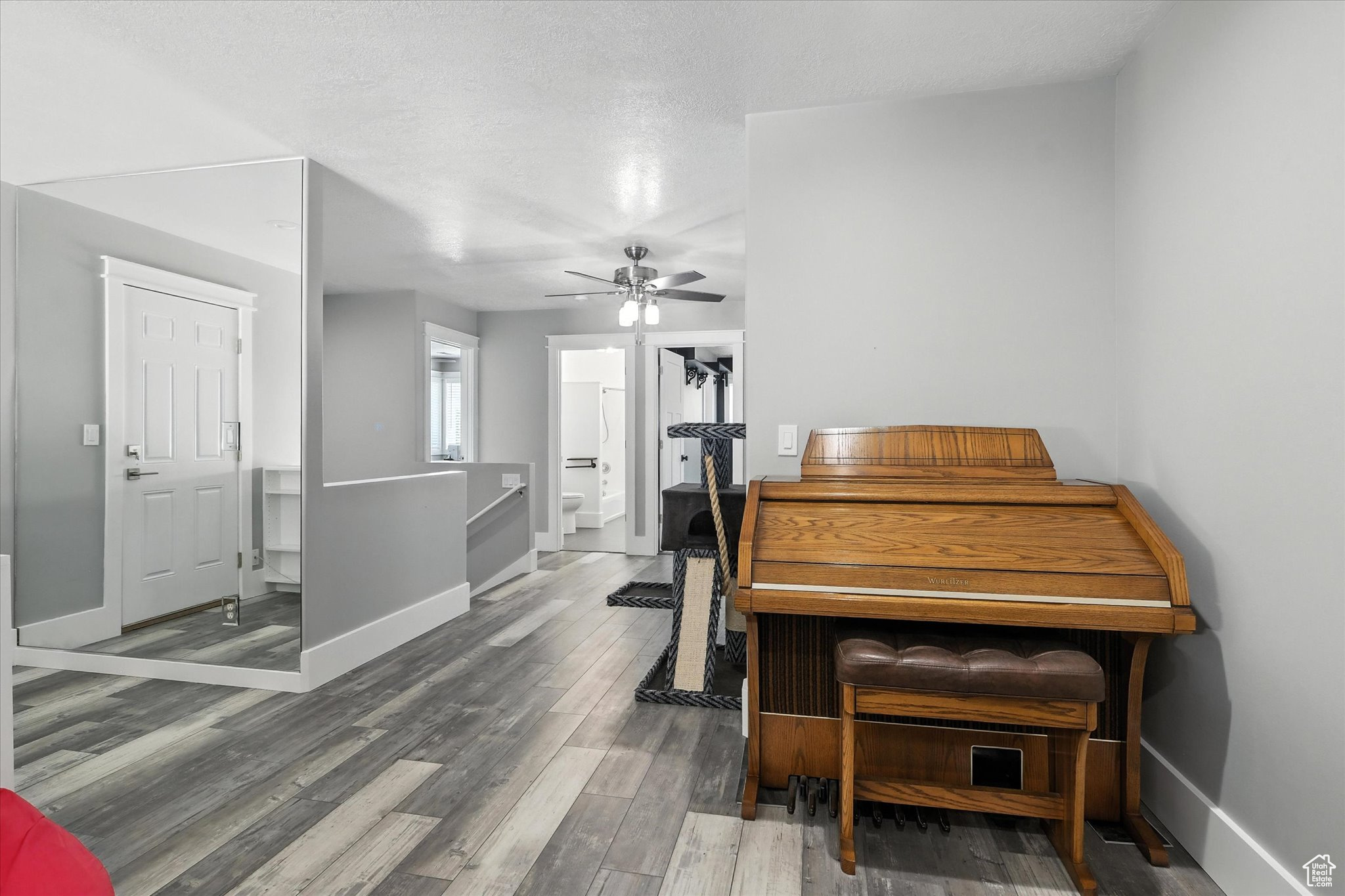 main property photo 34