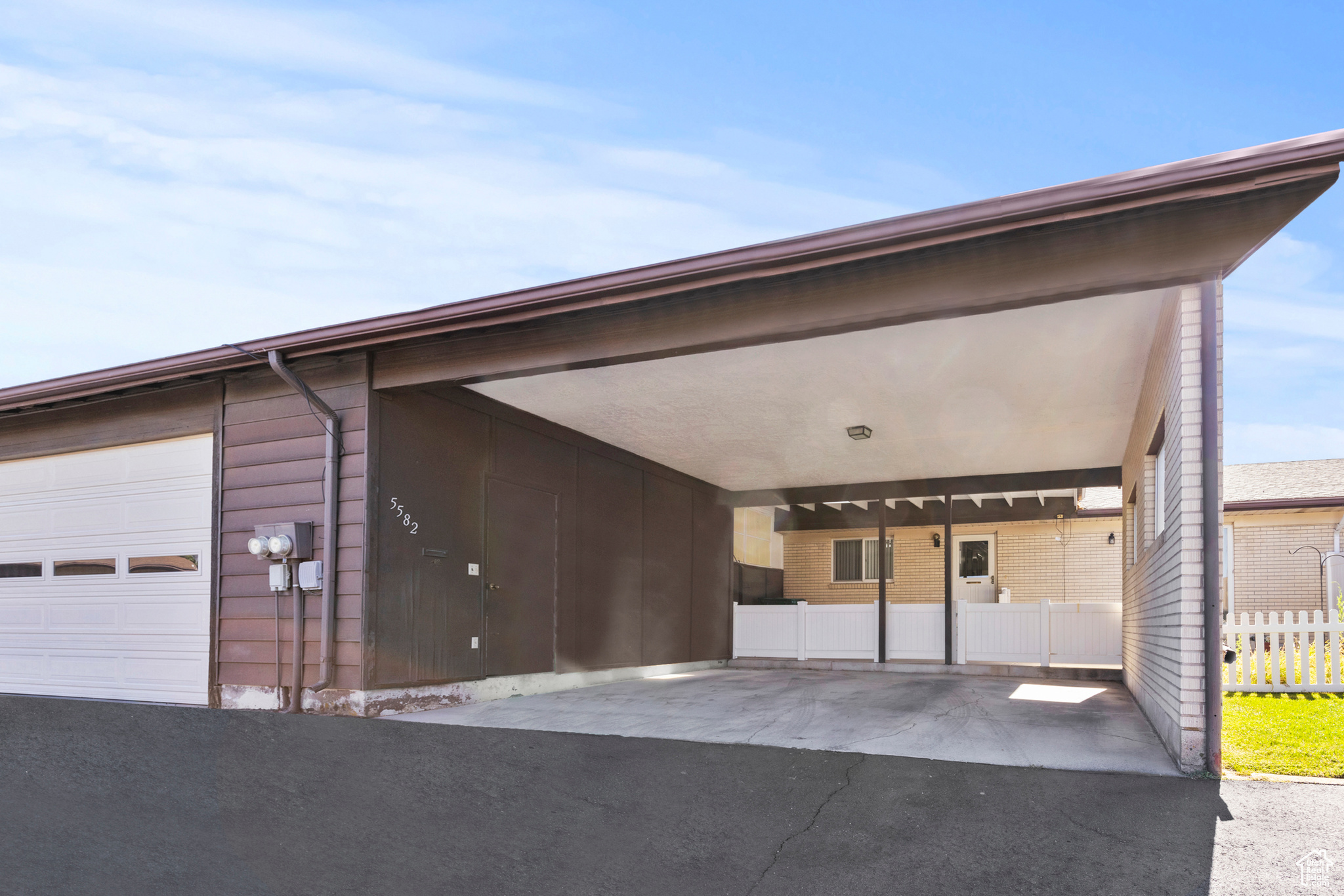 property viewer photo 21