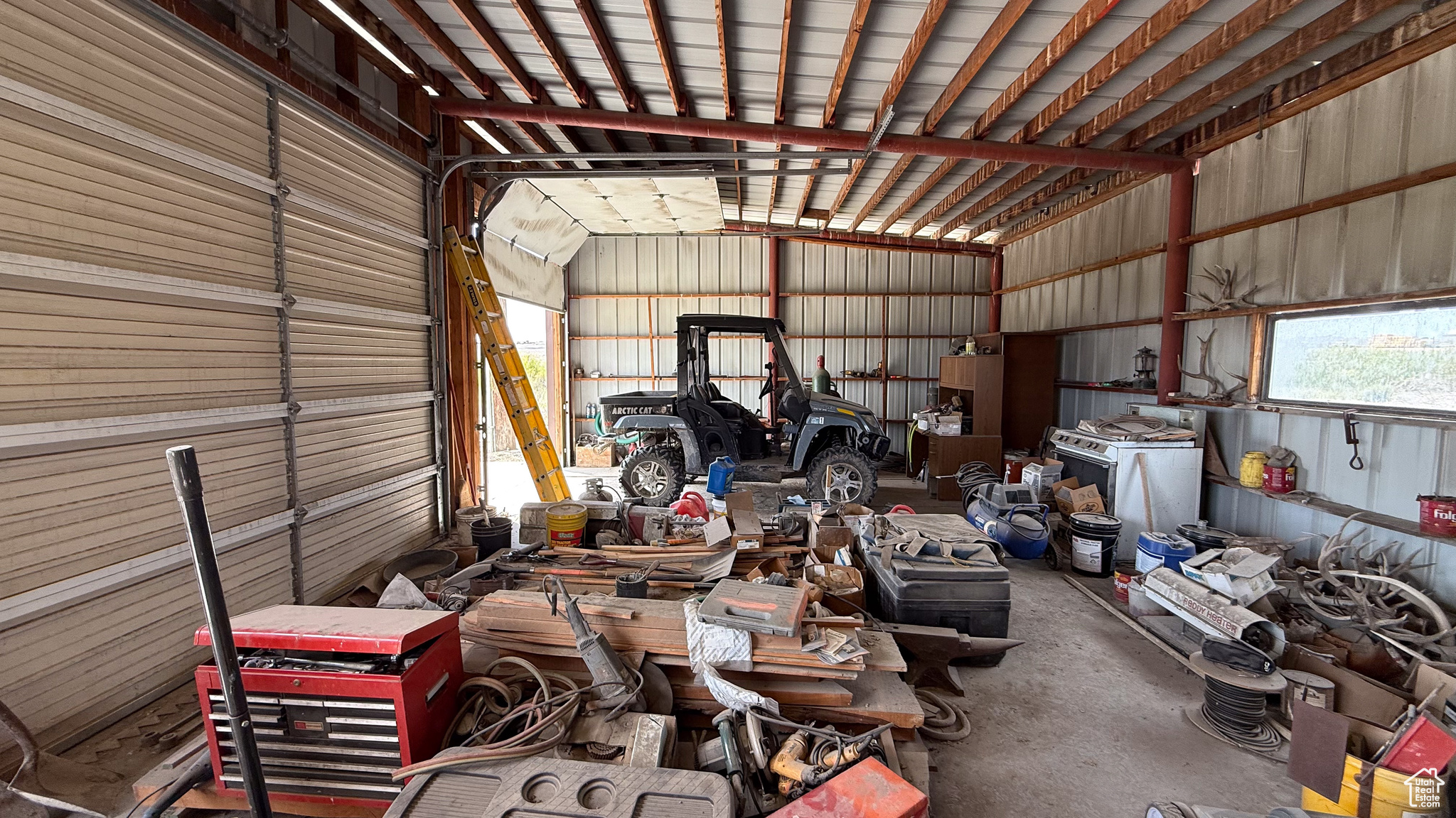 main property photo 37