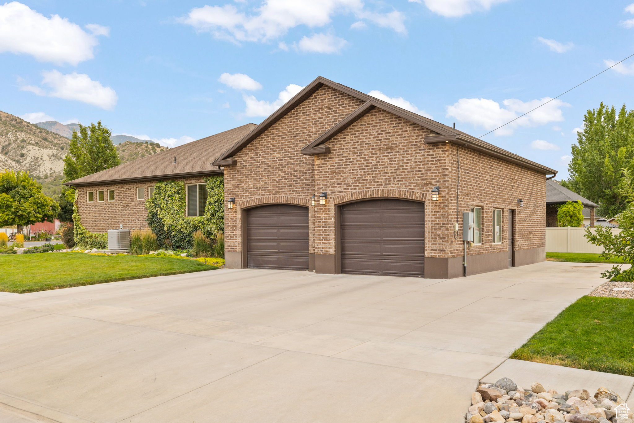 main property photo 70