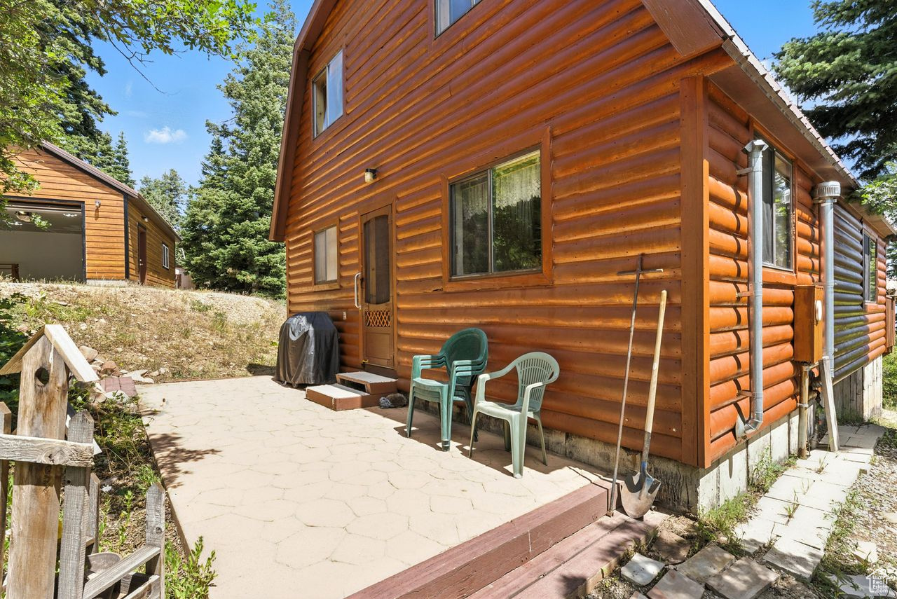 main property photo 18
