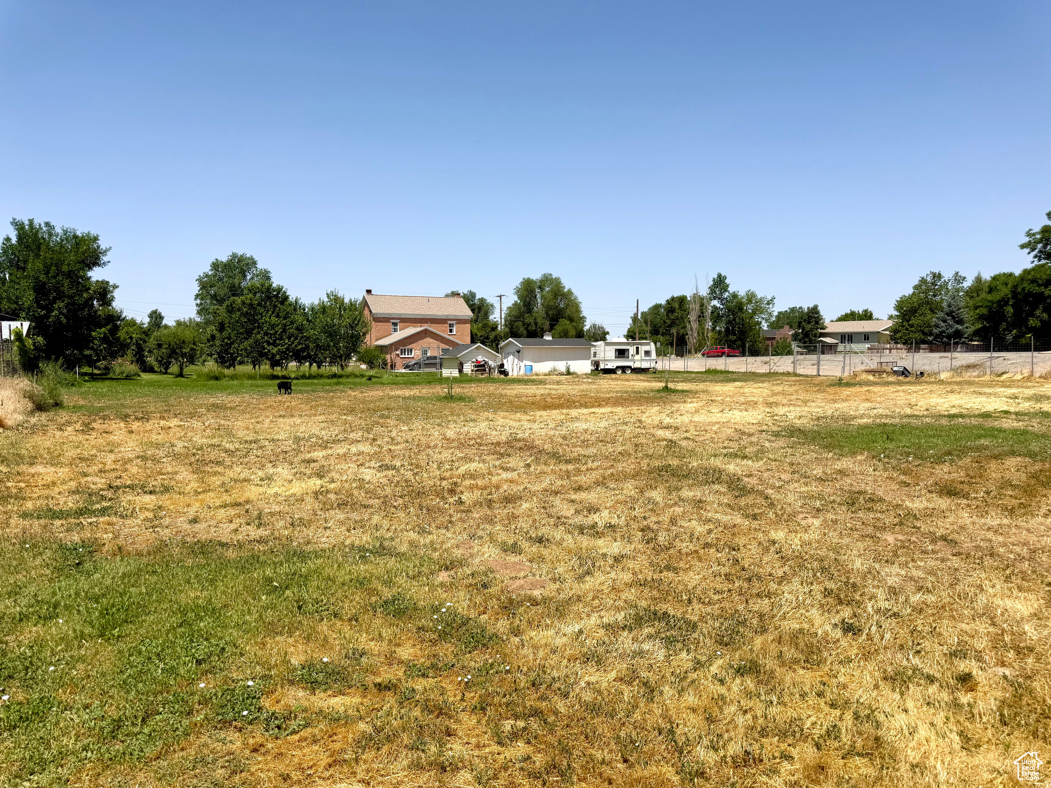 main property photo 7